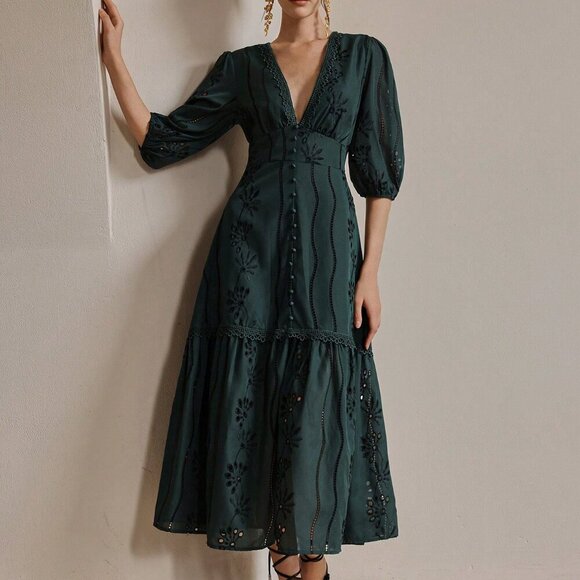 Dark Green Elegant Women's V-Neck Slit Lace Embroidered Long Dress - Picture 4 of 7